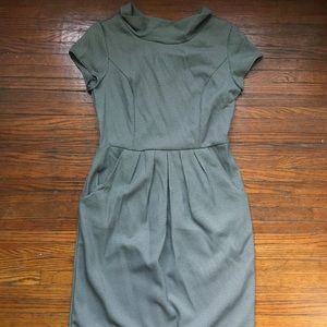 Karin Stevens size 12 dress with pockets
